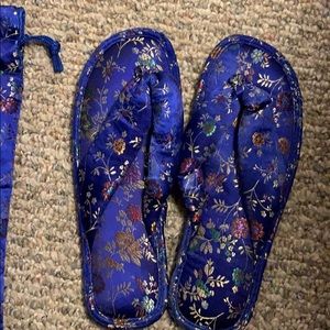 Women’s slippers